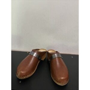Womens Tessa Clogs  Traditional Heel Clogs Brown Leather W/ Sliver Band Size 39
